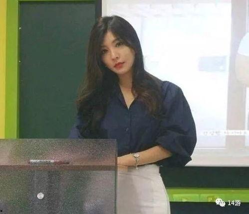 女教师的辅导在线播放,女教师在线教学风采展示
