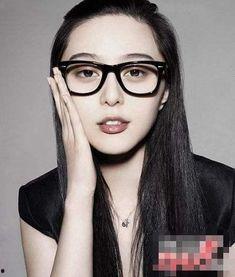 明星戴白花,探寻明星戴白花的时尚密码